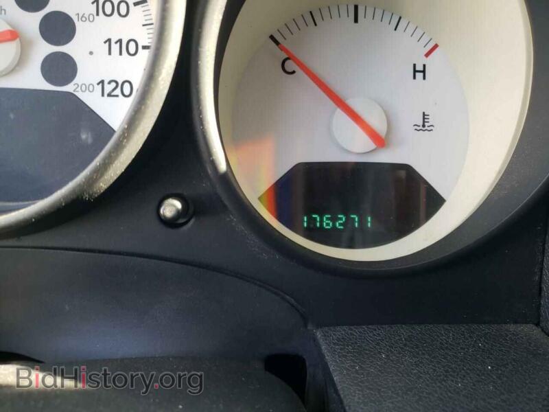 2008 Dodge CALIBER (VIN 1B3HB28B98D732731) — фото 8 из 10