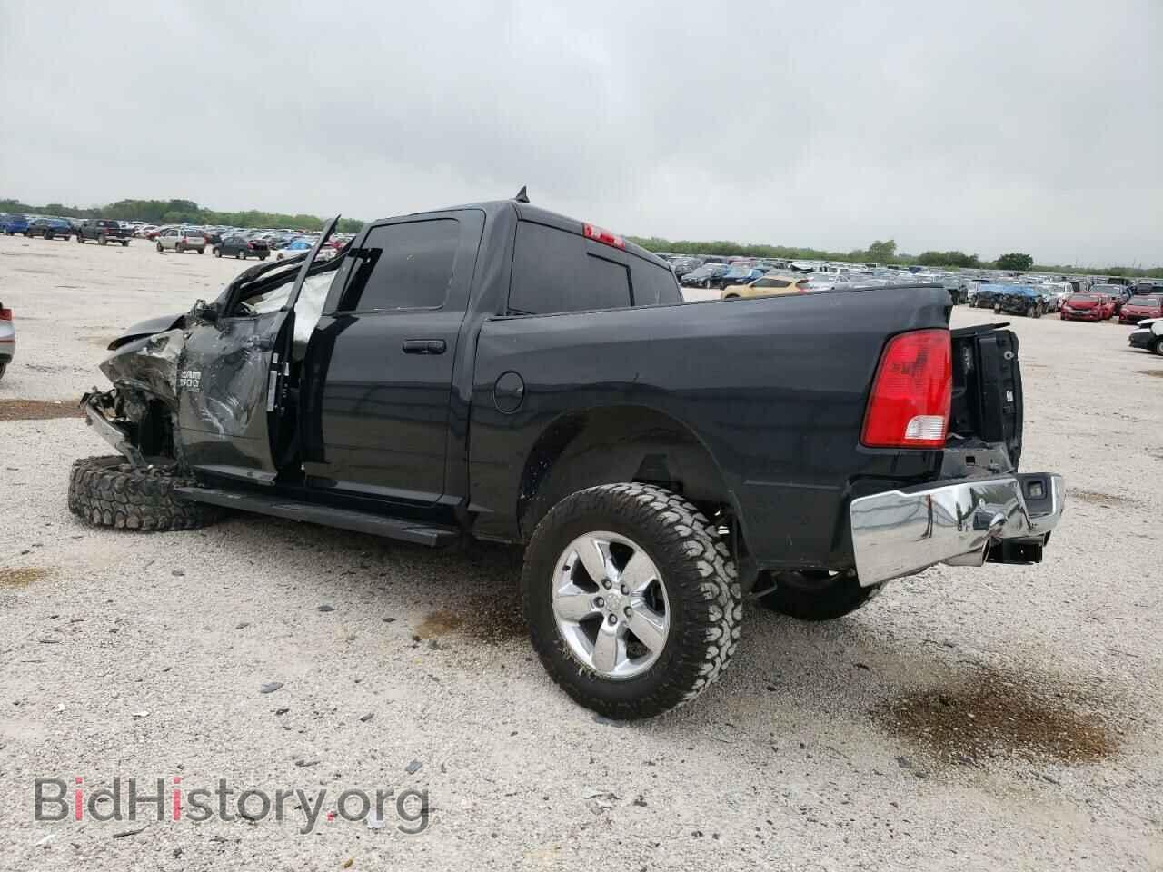 2019 RAM 1500 - VIN: 1C6RR6LT8KS529538 - Фото 2