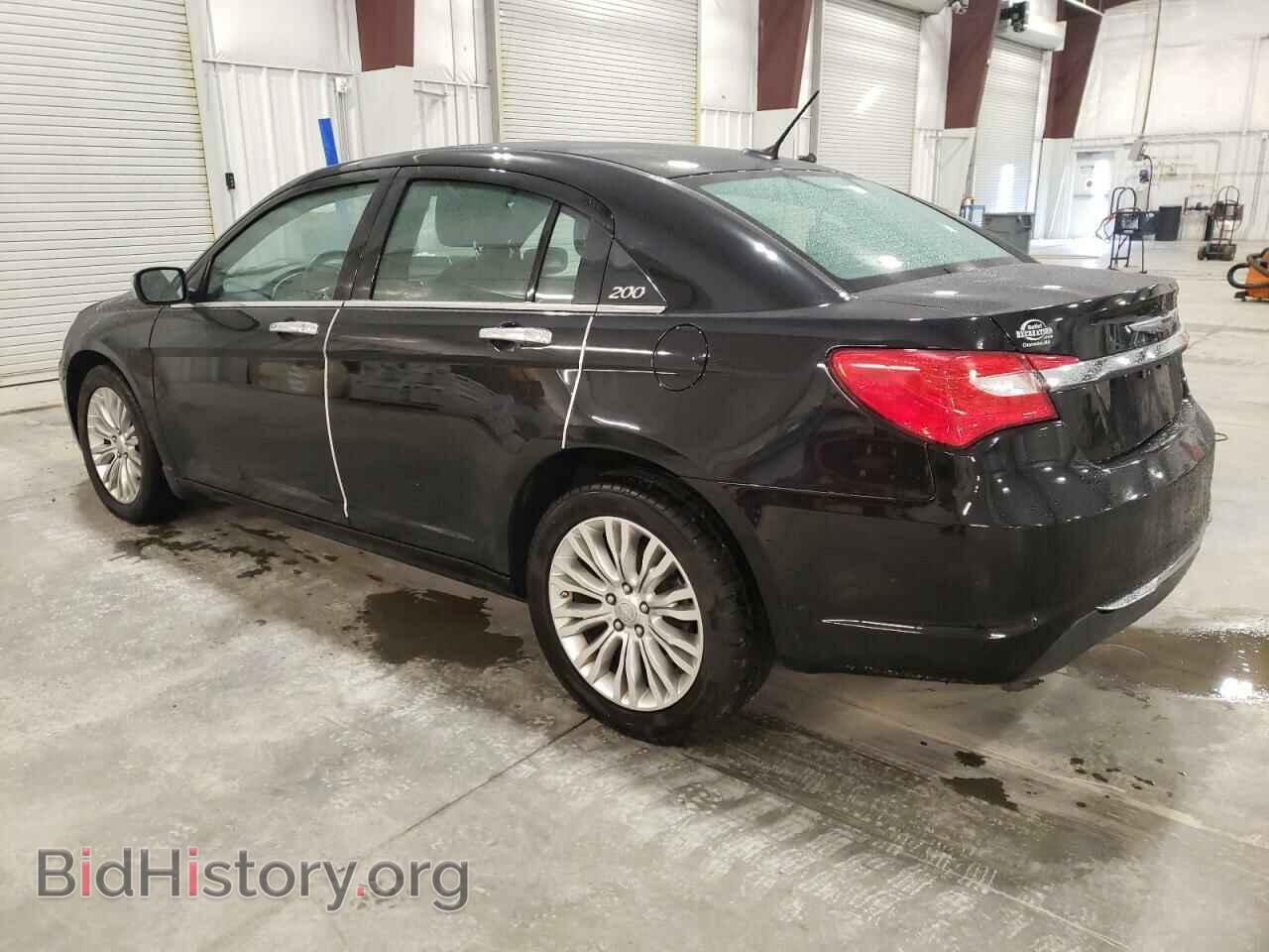 2011 CHRYSLER 200 - VIN: 1C3BC2FB8BN605012 - Фото 2