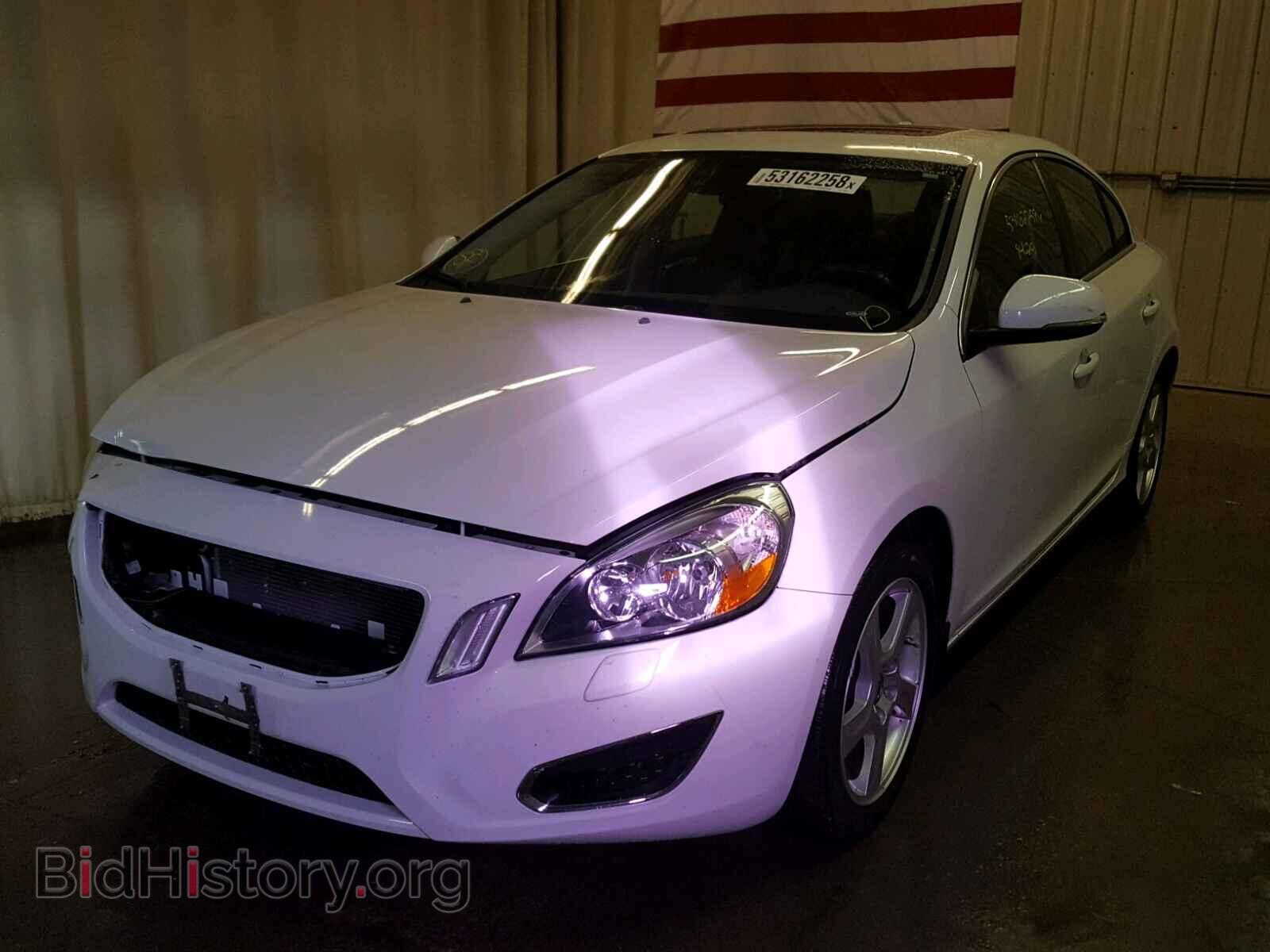 2012 VOLVO S60 - VIN: YV1622FSXC2115605 - Фото 2