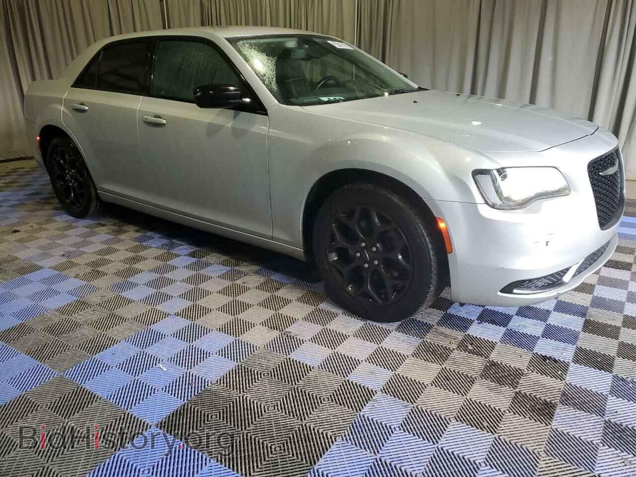 2019 CHRYSLER 300 - VIN: 2C3CCARG8KH666343 - Фото 4