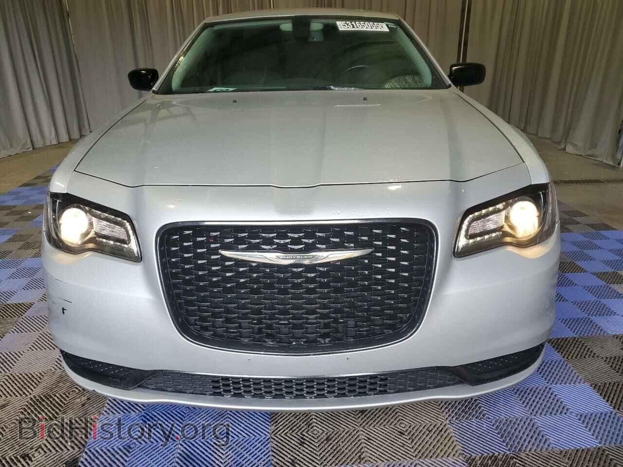 2019 CHRYSLER 300 - VIN: 2C3CCARG8KH666343 - Фото 5