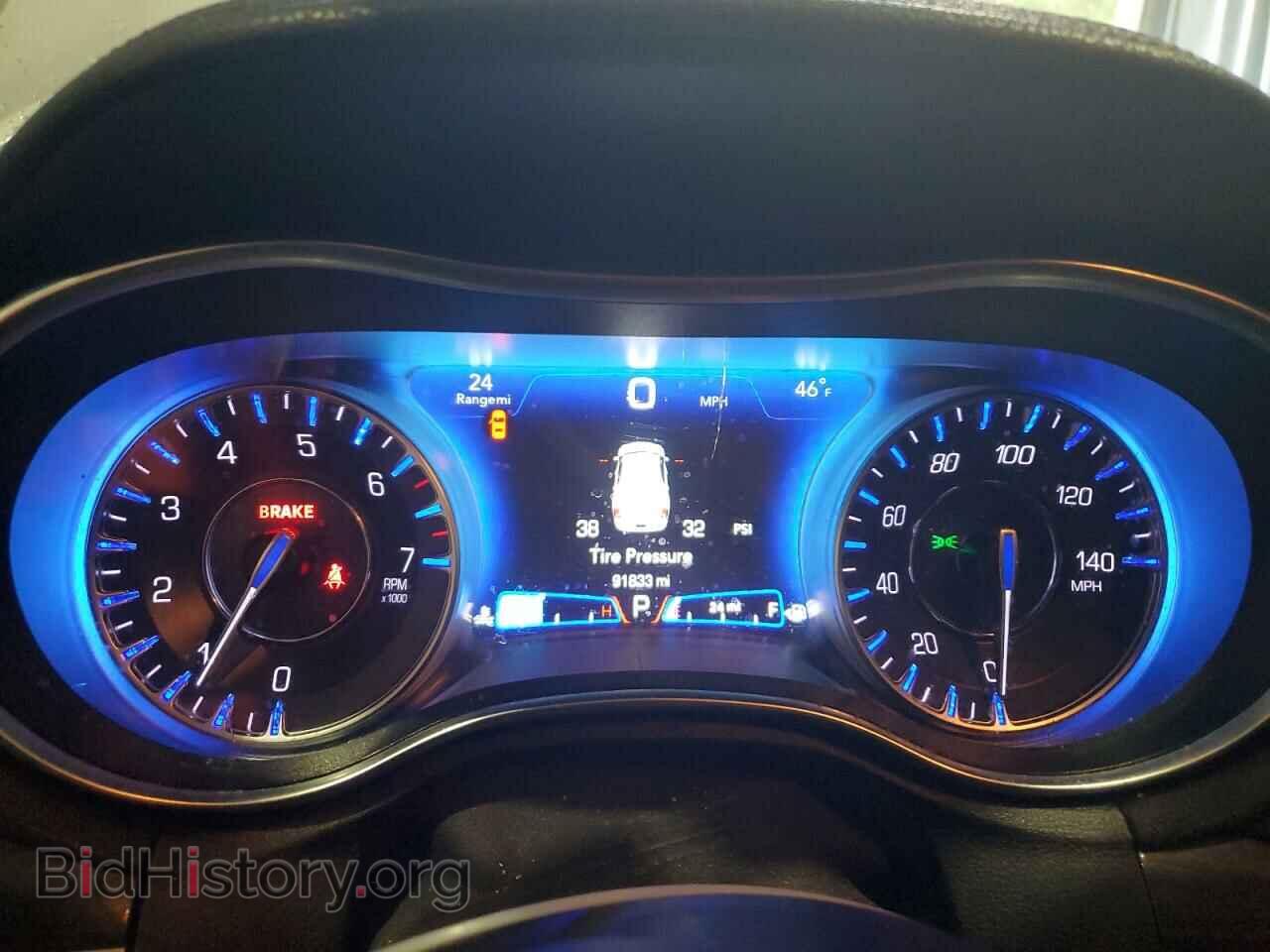 2019 CHRYSLER 300 - VIN: 2C3CCARG8KH666343 - Фото 9