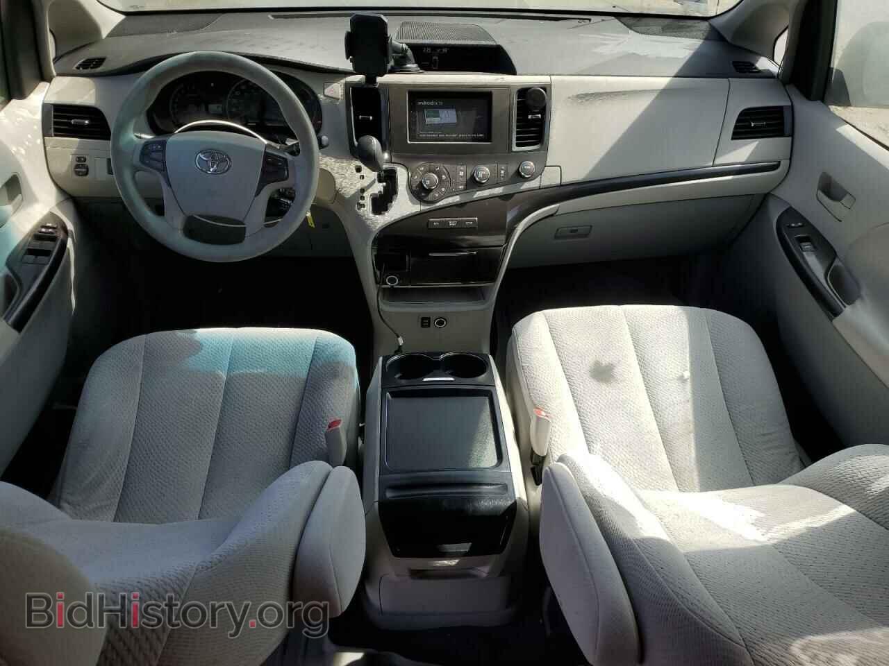 2011 TOYOTA All Models - VIN: 5TDKK3DC6BS036221 - Фото 8