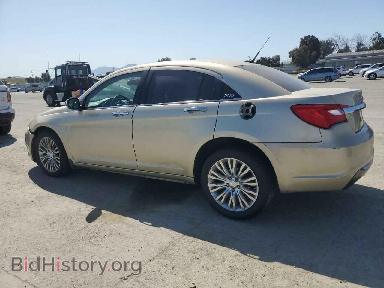 2011 CHRYSLER 200 - VIN: 1C3BC2FG9BN504525 - Фото 2