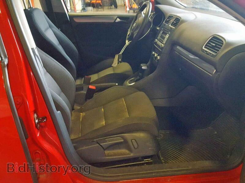 2010 Volkswagen GOLF (VIN WVWDA7AJ9AW286671) — фото 5 из 10