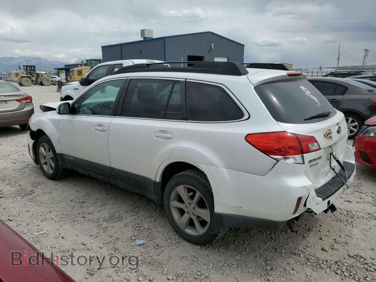 2013 SUBARU OUTBACK - VIN: 4S4BRCCC2D3240463 - Фото 2