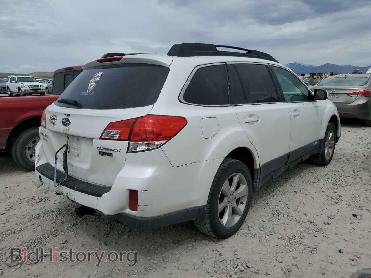 2013 SUBARU OUTBACK - VIN: 4S4BRCCC2D3240463 - Фото 3