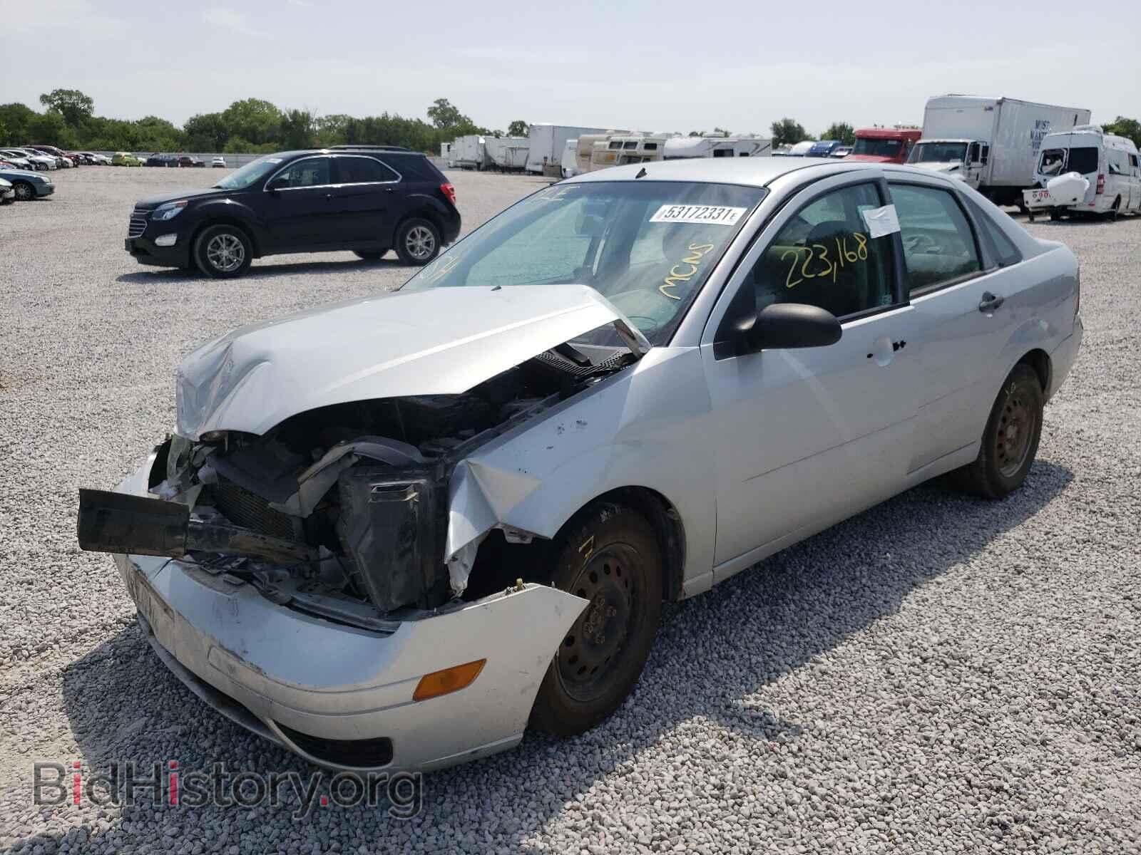 2007 FORD FOCUS - VIN: 1FAHP34N67W352938 - Фото 2