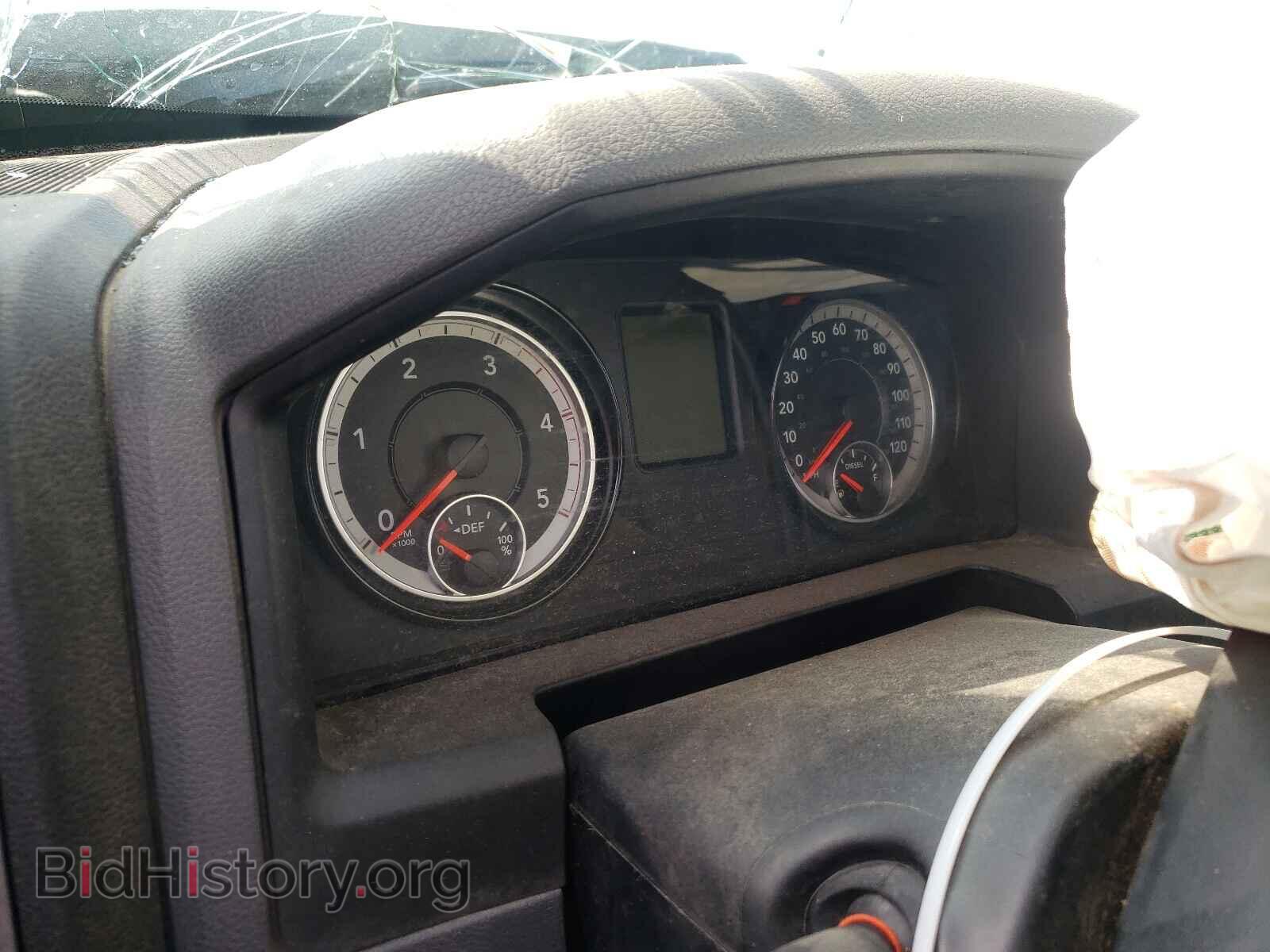 2018 RAM 3500 - VIN: 3C7WRTBL3JG104717 - Фото 8