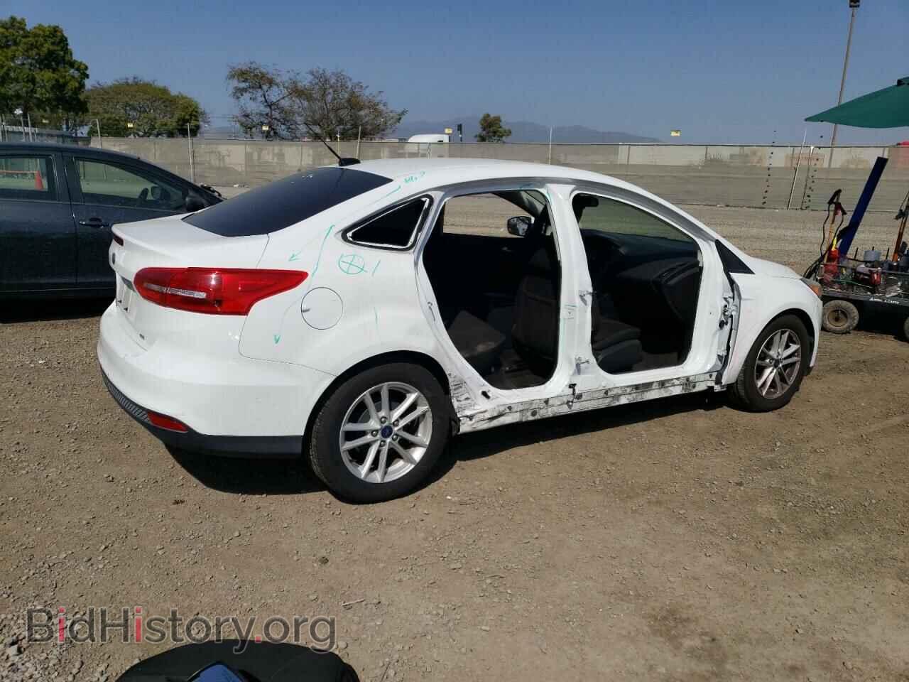 2017 FORD FOCUS - VIN: 1FADP3F2XHL300264 - Фото 3