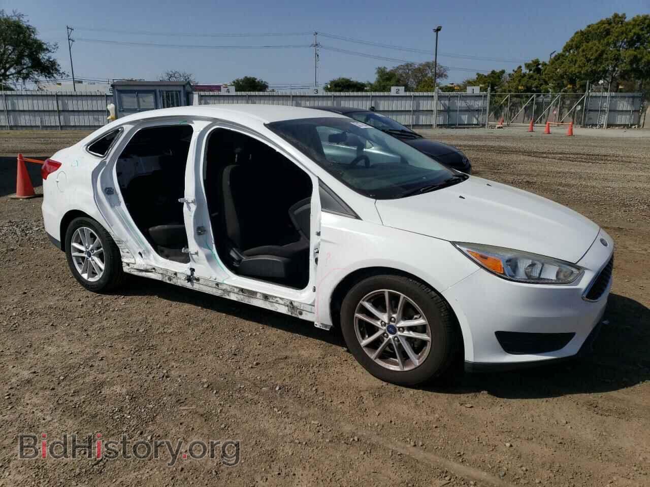 2017 FORD FOCUS - VIN: 1FADP3F2XHL300264 - Фото 4