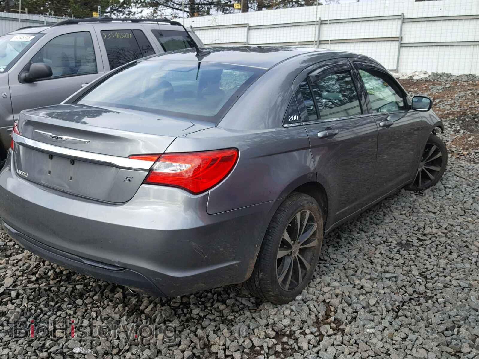 2011 CHRYSLER 200 - VIN: 1C3BC8FG2BN577643 - Photo 4