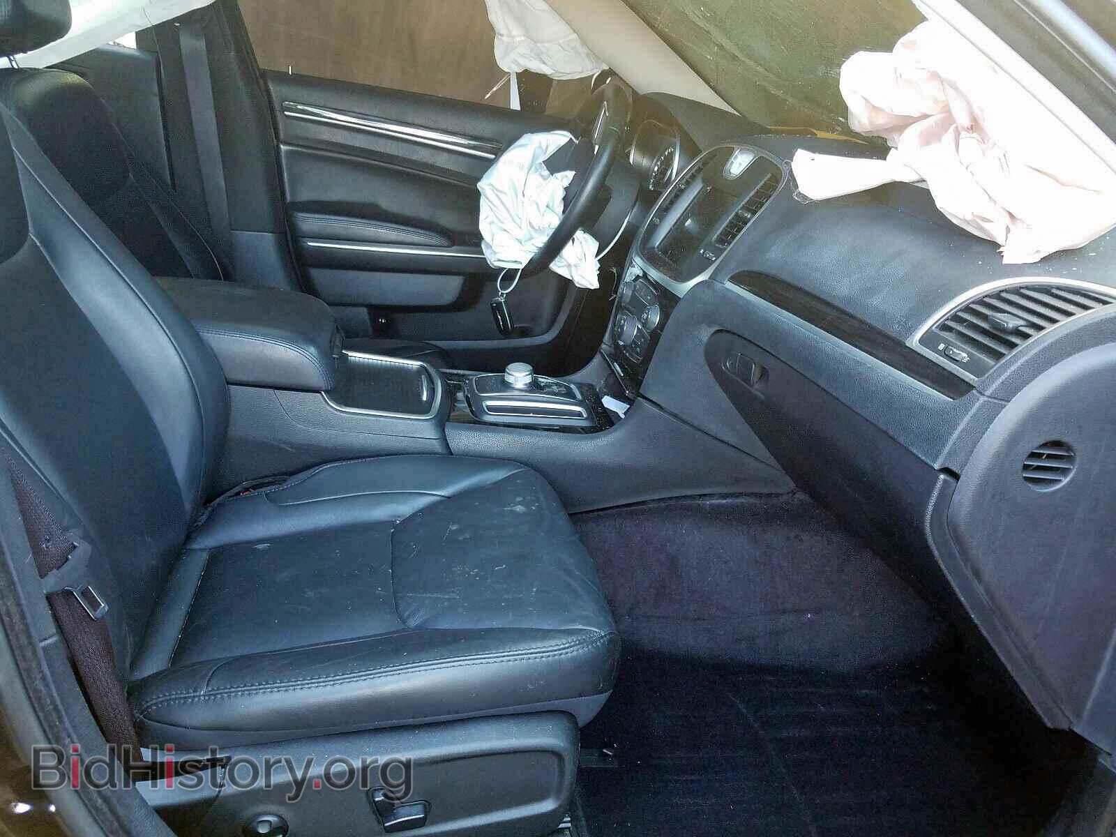 2016 CHRYSLER 300 - VIN: 2C3CCAAG9GH252975 - Фото 5