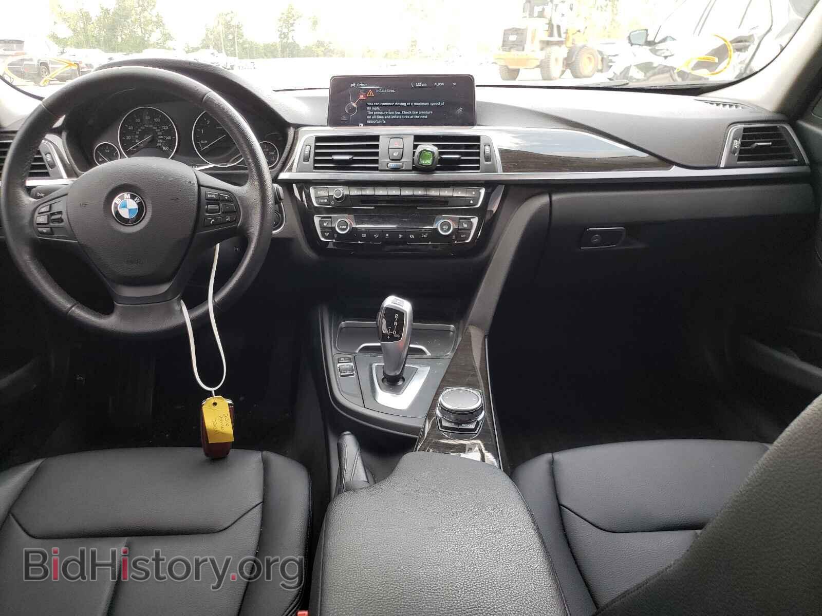 2016 BMW 3 SERIES - VIN: WBA8E5G55GNU20365 - Фото 9