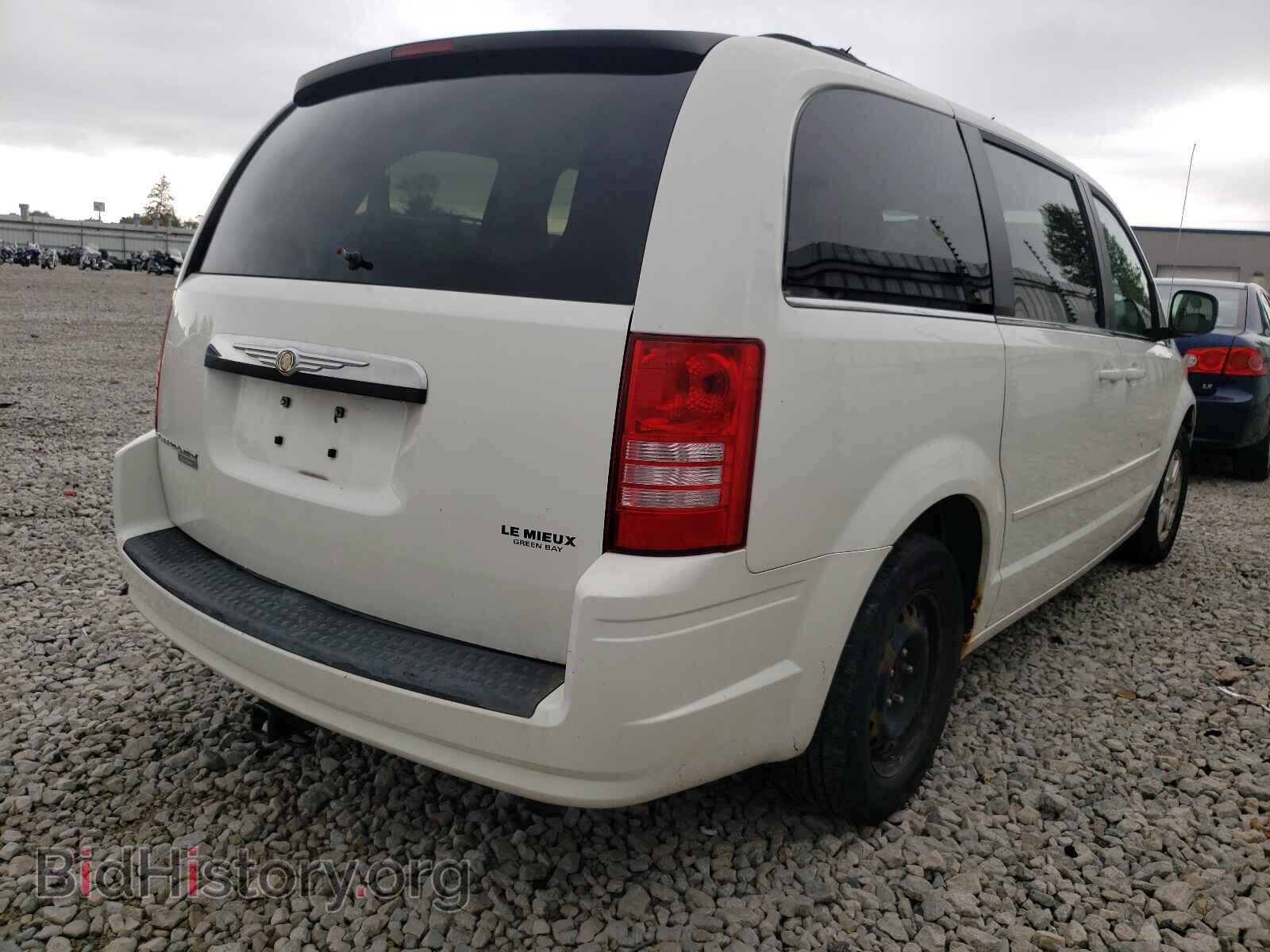 2008 CHRYSLER MINIVAN - VIN: 2A8HR54P68R684916 - Фото 4