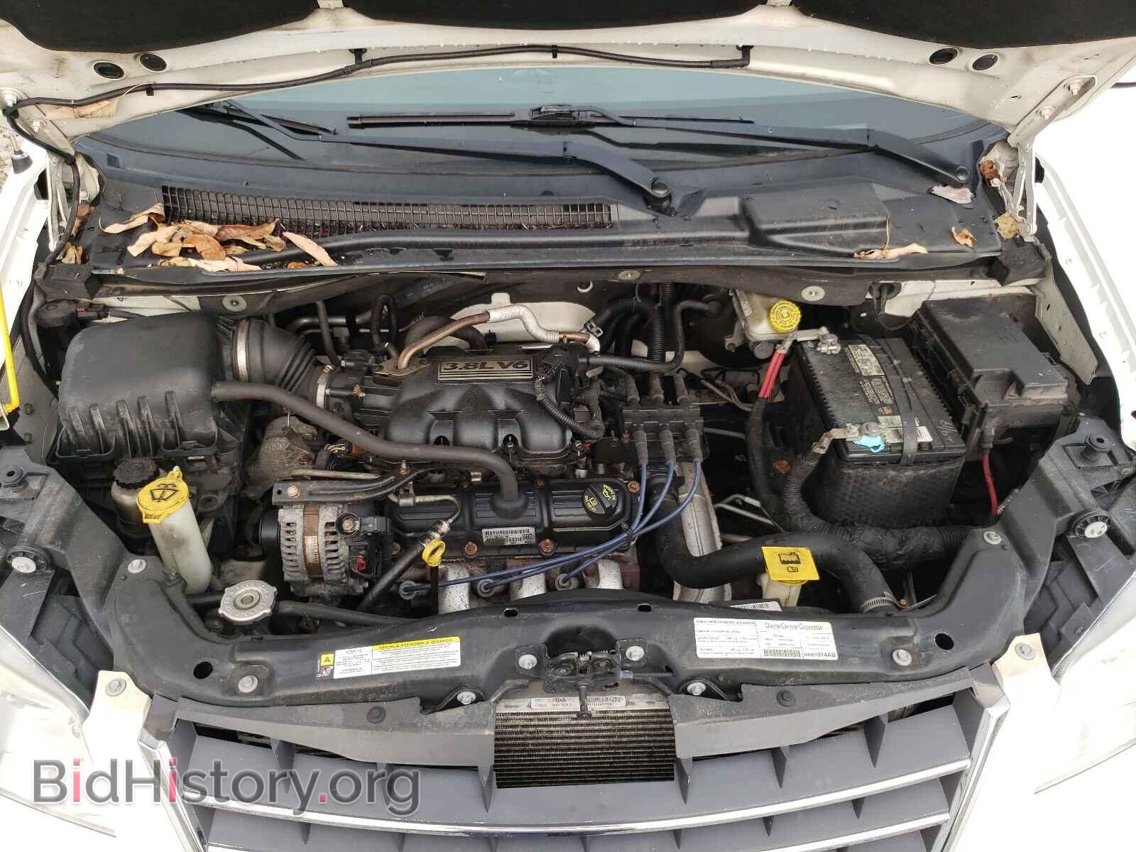 2008 CHRYSLER MINIVAN - VIN: 2A8HR54P68R684916 - Фото 7