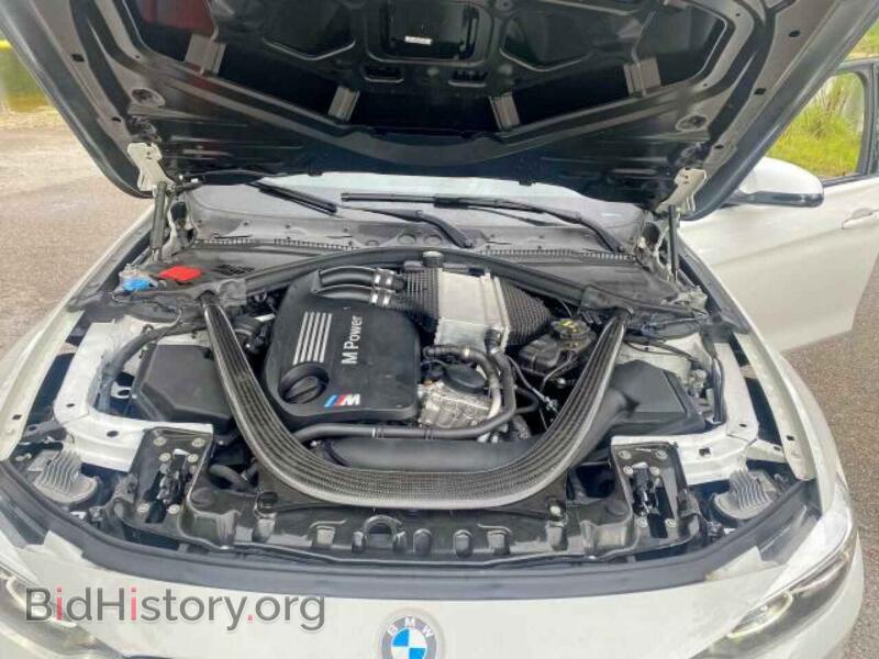 2018 BMW M3 (VIN WBS8M9C59J5L00989) — фото 7 из 10