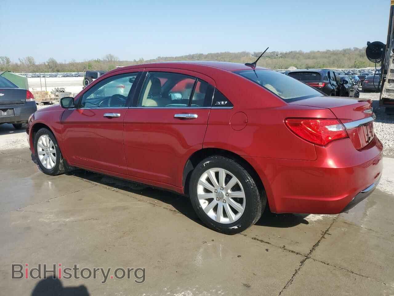 2013 CHRYSLER 200 - VIN: 1C3CCBCG1DN745846 - Фото 2