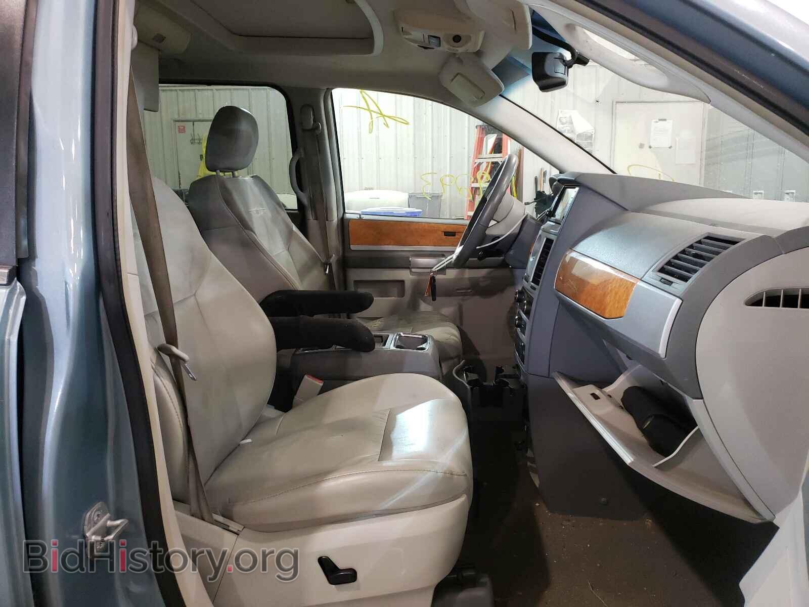 2008 CHRYSLER MINIVAN - VIN: 2A8HR64X28R762792 - Фото 5