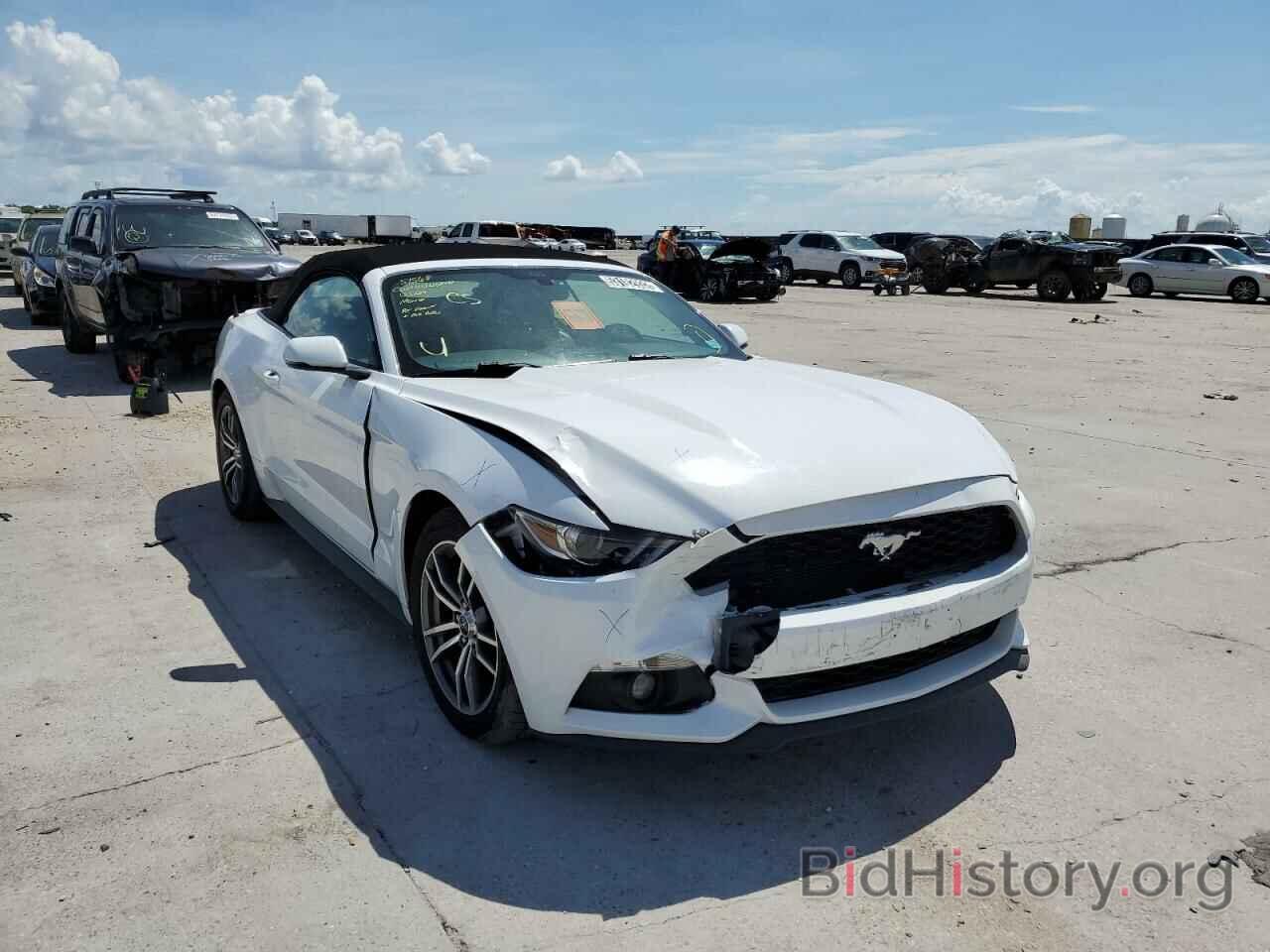 Photo 1FATP8UH7H5205679 - FORD MUSTANG 2017
