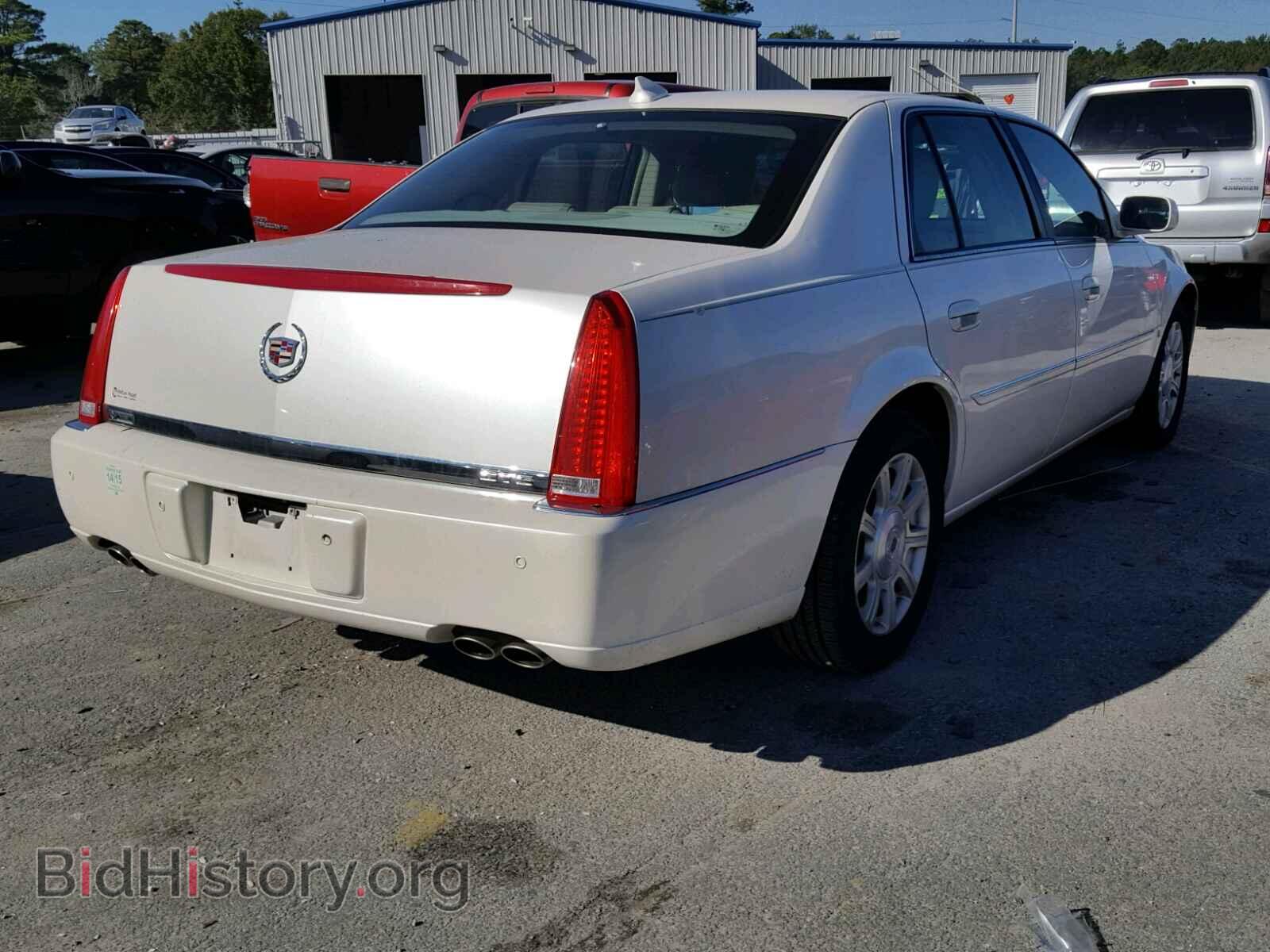 2010 CADILLAC DTS - VIN: 1G6KA5EY9AU112178 - Photo 4
