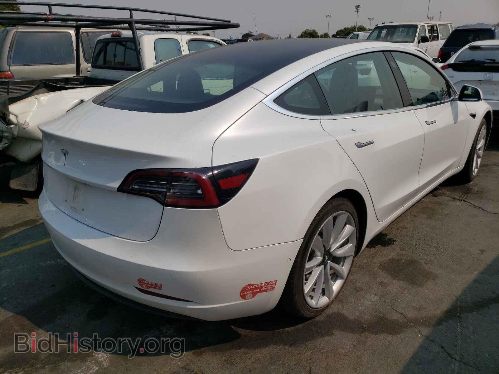 2018 TESLA MODEL 3 - VIN: 5YJ3E1EAXJF015839 - Фото 4