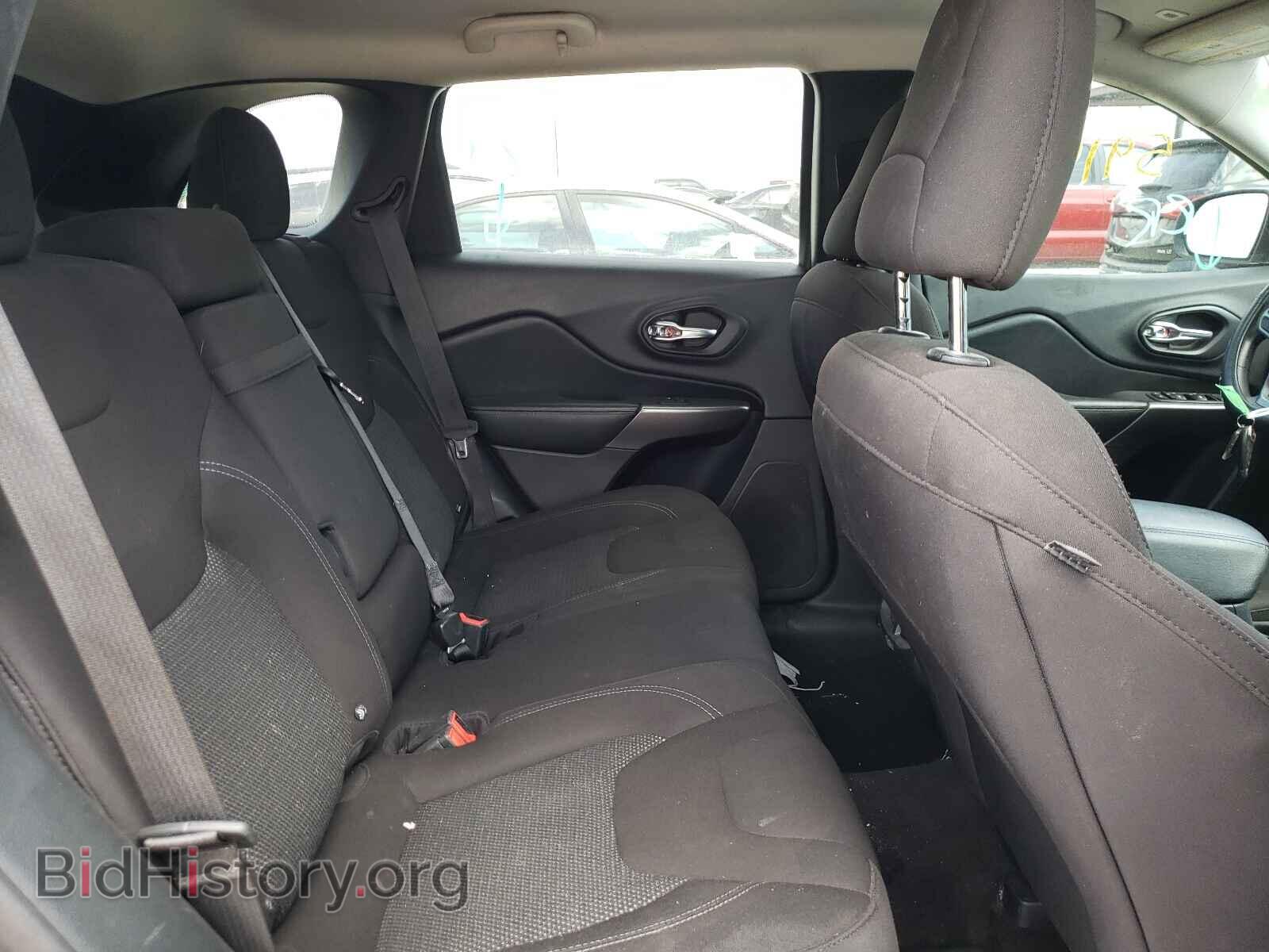 2019 JEEP CHEROKEE - VIN: 1C4PJLCB3KD144776 - Фото 6