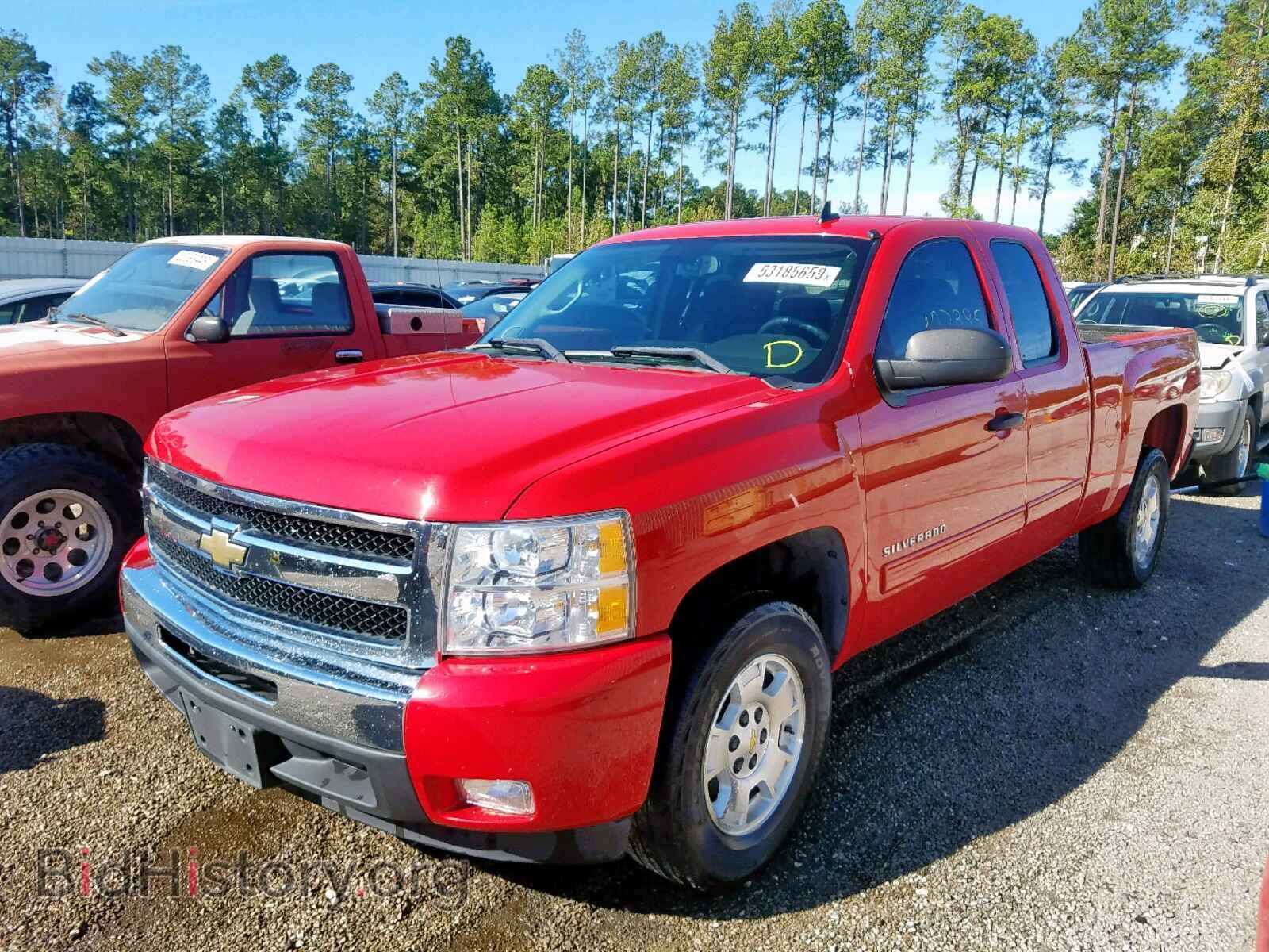 2011 CHEVROLET SILVERADO - VIN: 1GCRCSE04BZ201871 - Фото 2