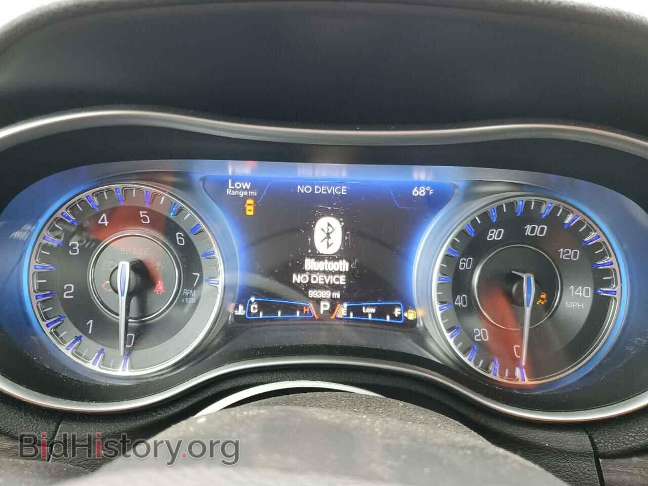 2015 CHRYSLER 300 - VIN: 2C3CCAAG2FH921781 - Фото 9