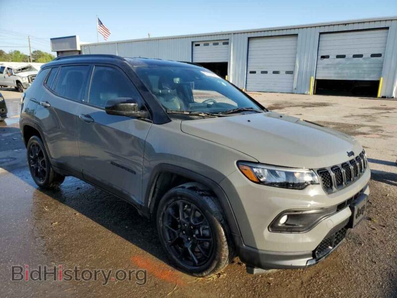 2023 Jeep COMPASS (VIN 3C4NJDBN9PT532606) — фото 4 из 15