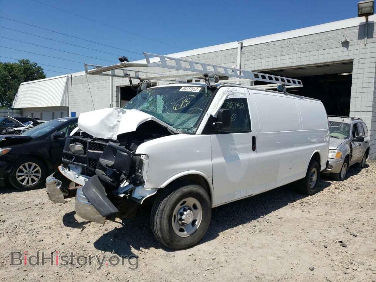 2017 CHEVROLET EXPRESS - VIN: 1GCZGHFG8H1222023 - Фото 2