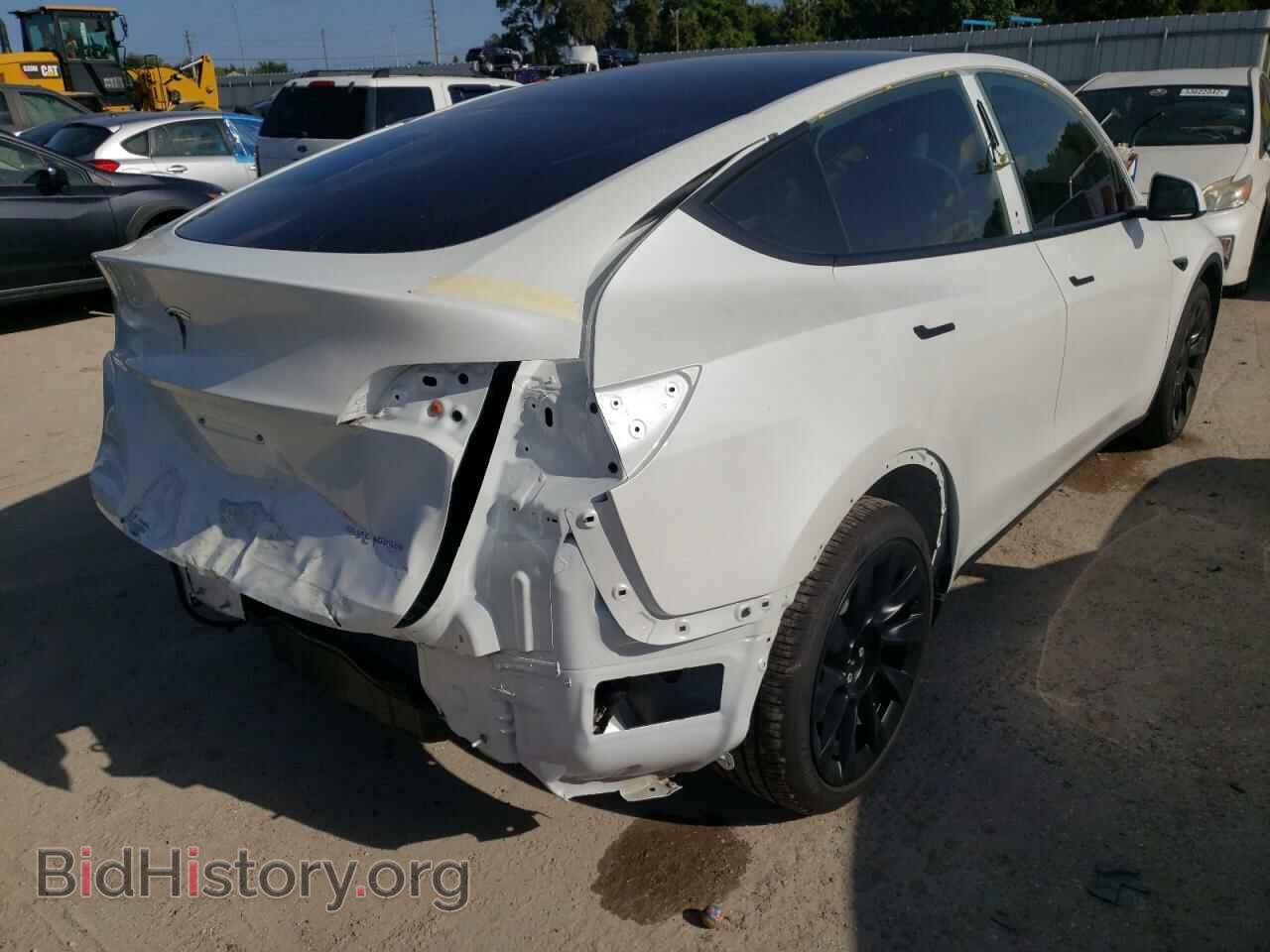 2022 TESLA MODEL Y - VIN: 7SAYGDEE5NF379065 - Фото 4
