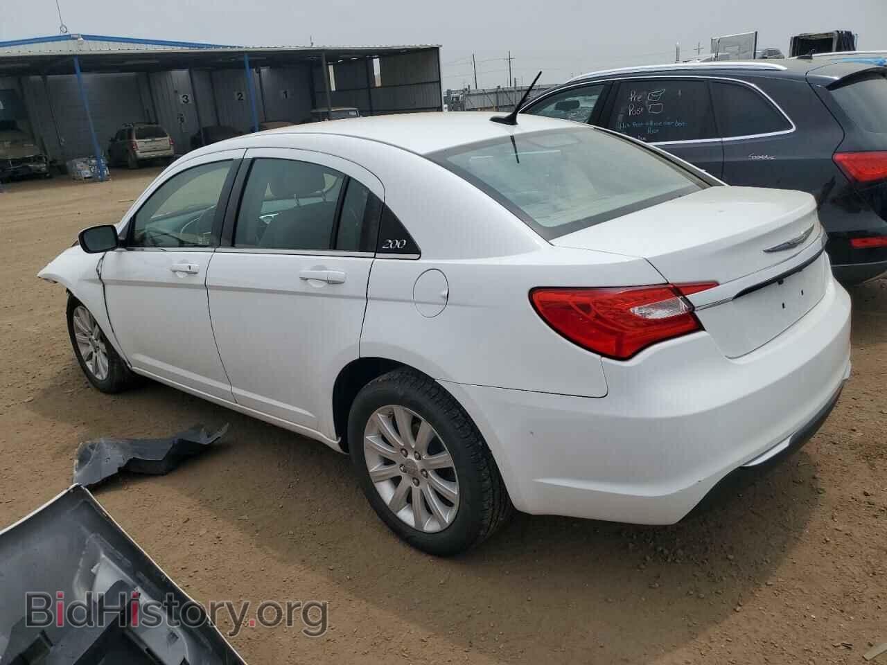 2013 CHRYSLER 200 - VIN: 1C3CCBBB3DN600104 - Фото 2