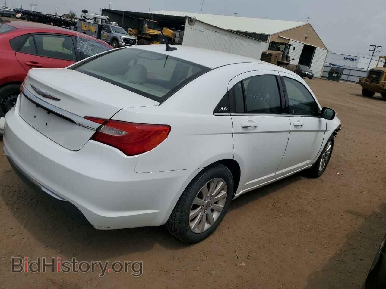 2013 CHRYSLER 200 - VIN: 1C3CCBBB3DN600104 - Фото 3