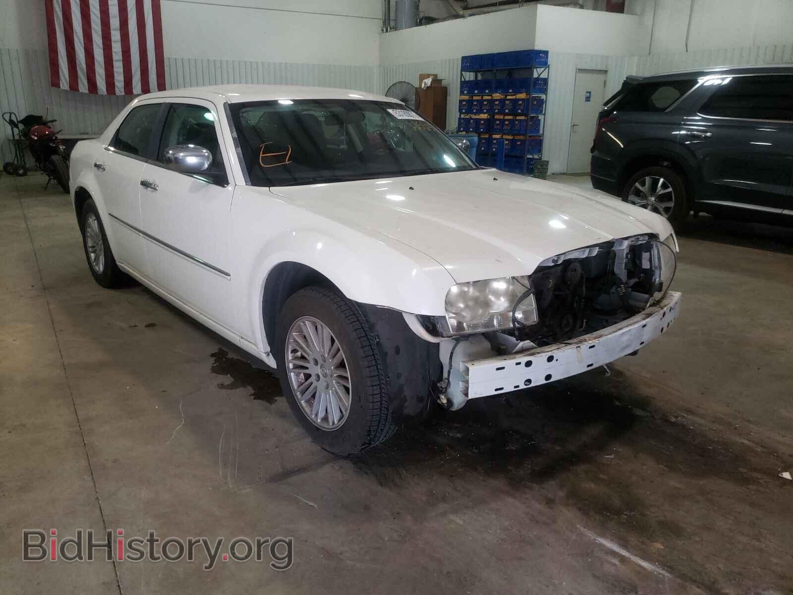 Photo 2C3CA5CV8AH225637 - CHRYSLER 300 2010