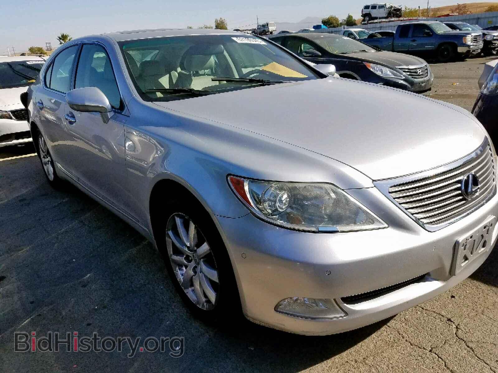 Photo JTHBL46FX75045008 - LEXUS LS460 2007
