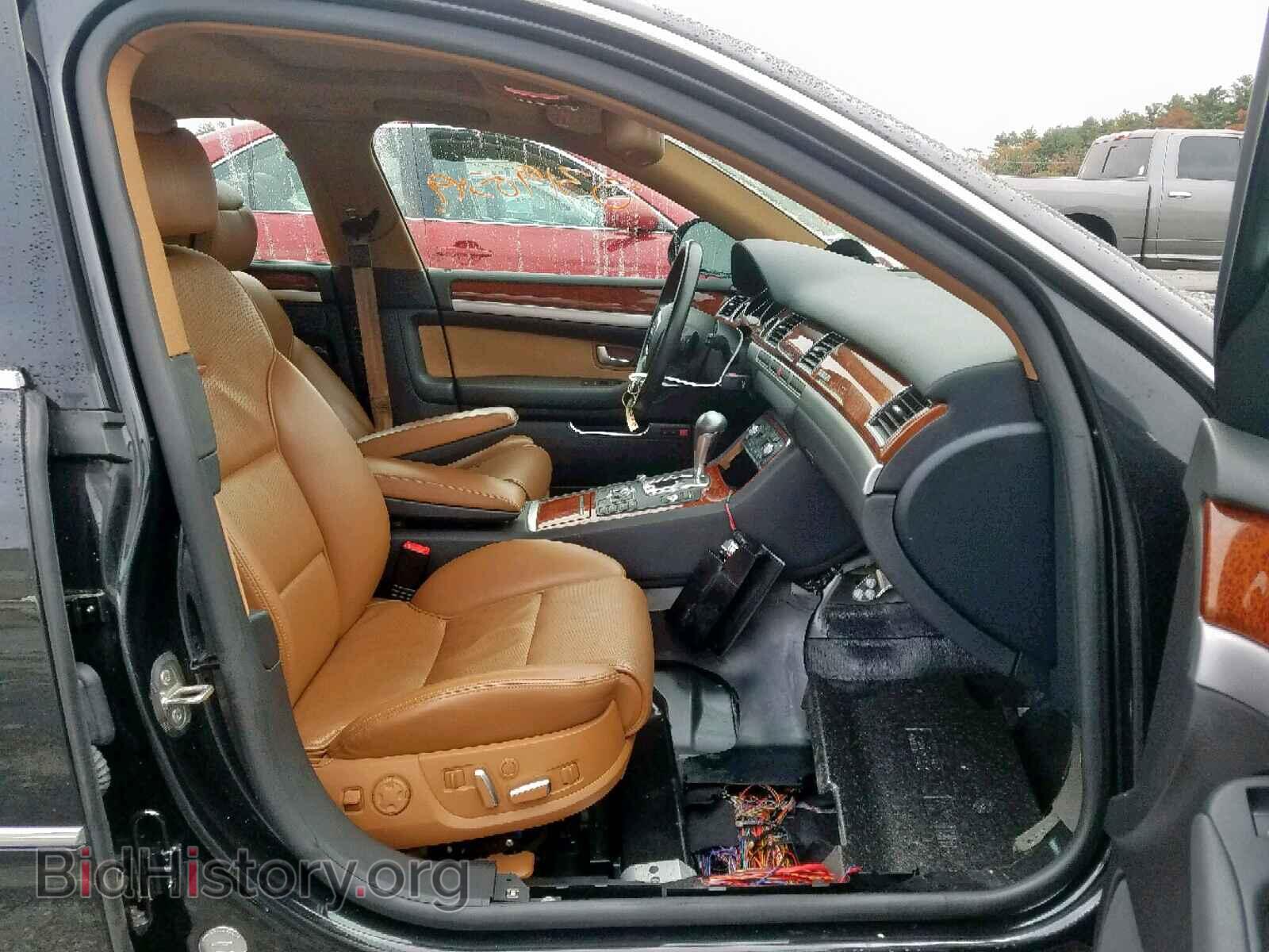 2010 AUDI A8 - VIN: WAURVAFAXAN006372 - Фото 5
