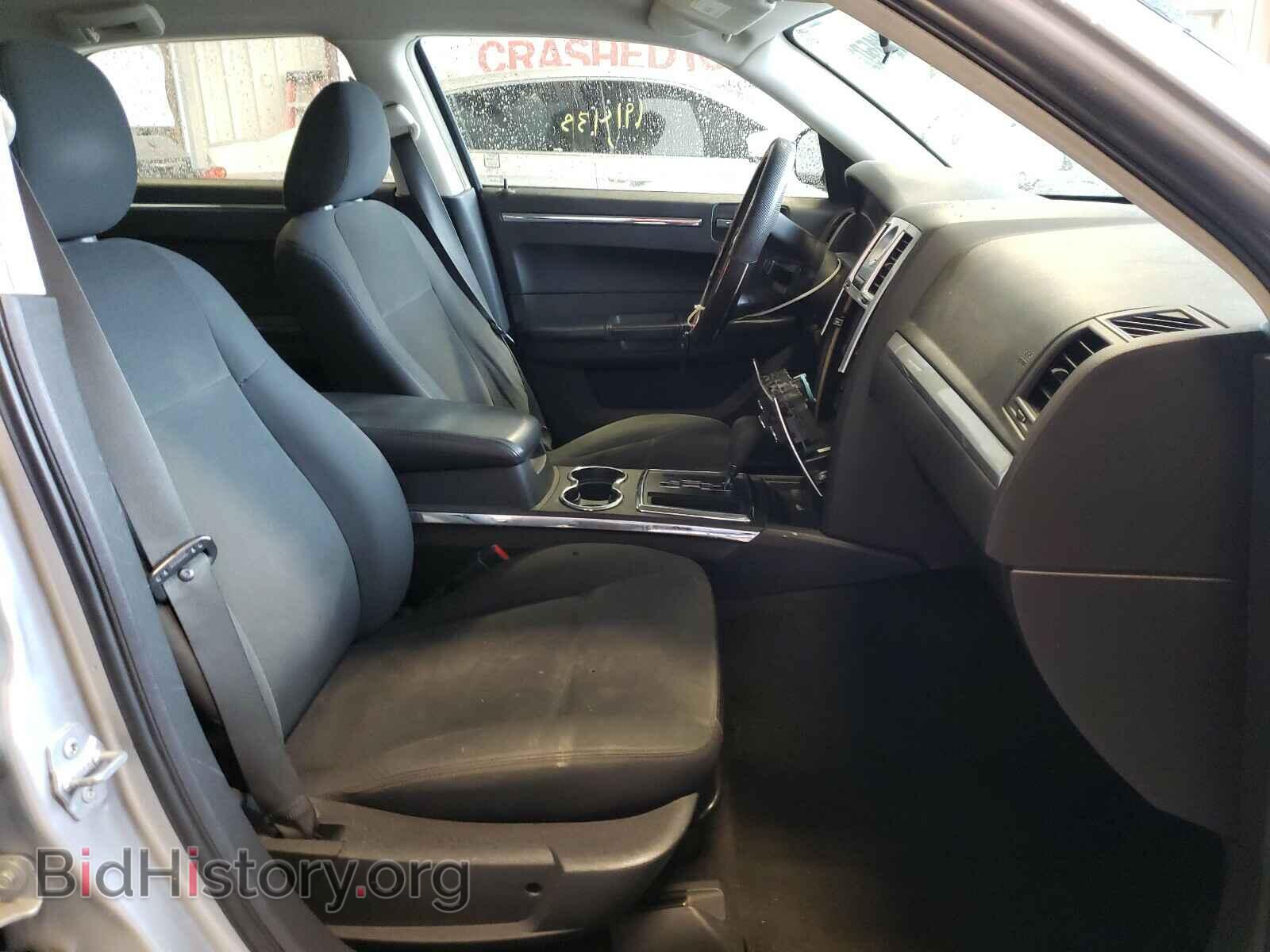 2009 CHRYSLER 300 - VIN: 2C3KA43D39H614680 - Фото 5
