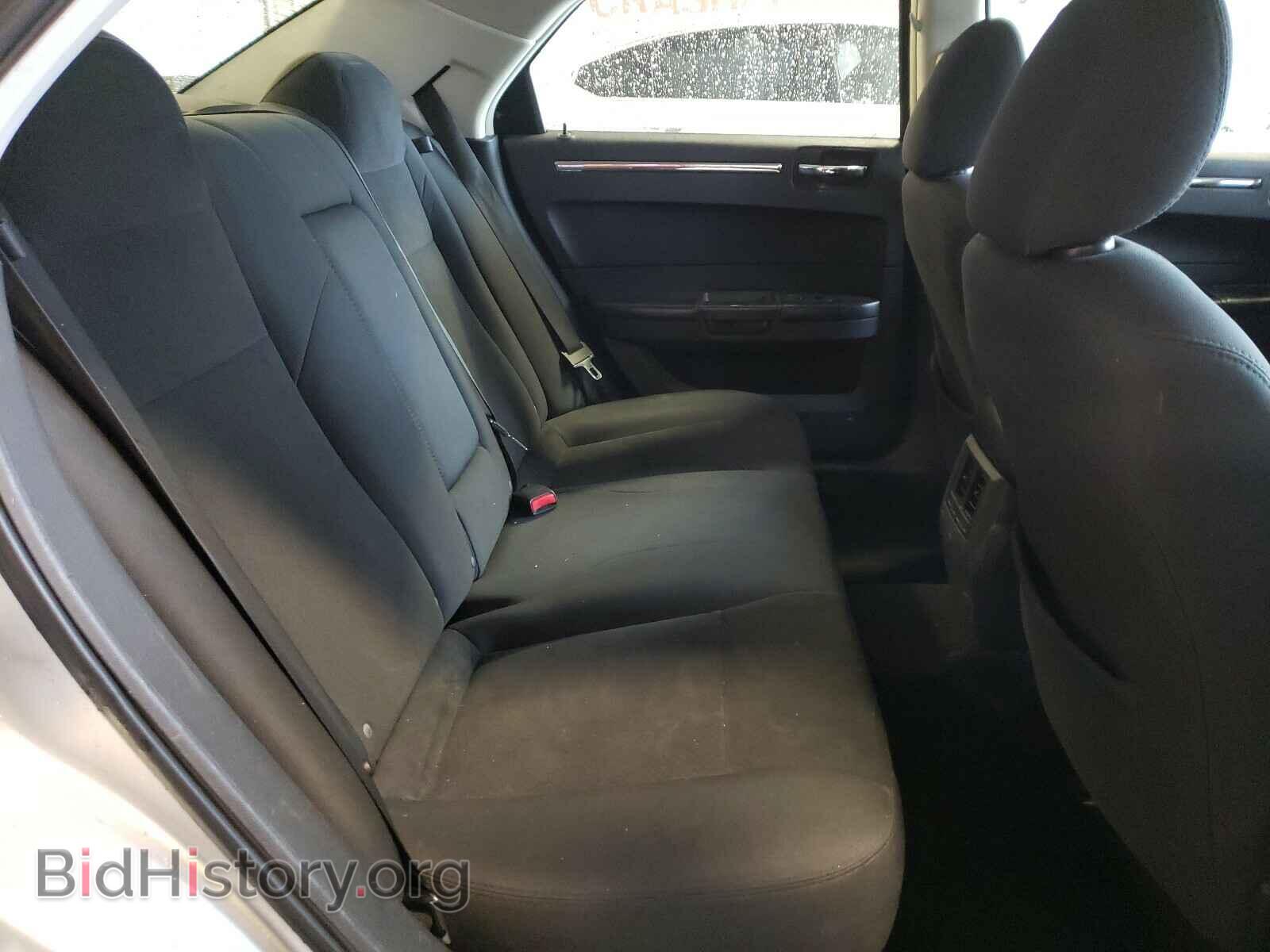 2009 CHRYSLER 300 - VIN: 2C3KA43D39H614680 - Фото 6