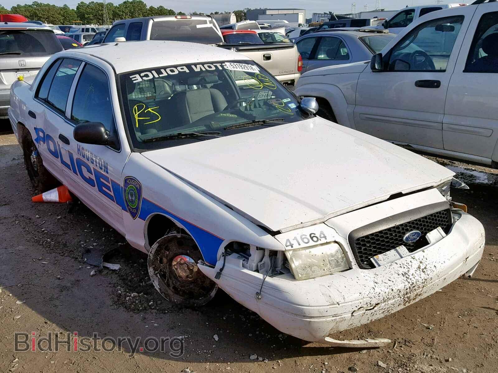 2011 FORD CROWN VIC - VIN: 2FABP7BV3BX104577 - Фото 2