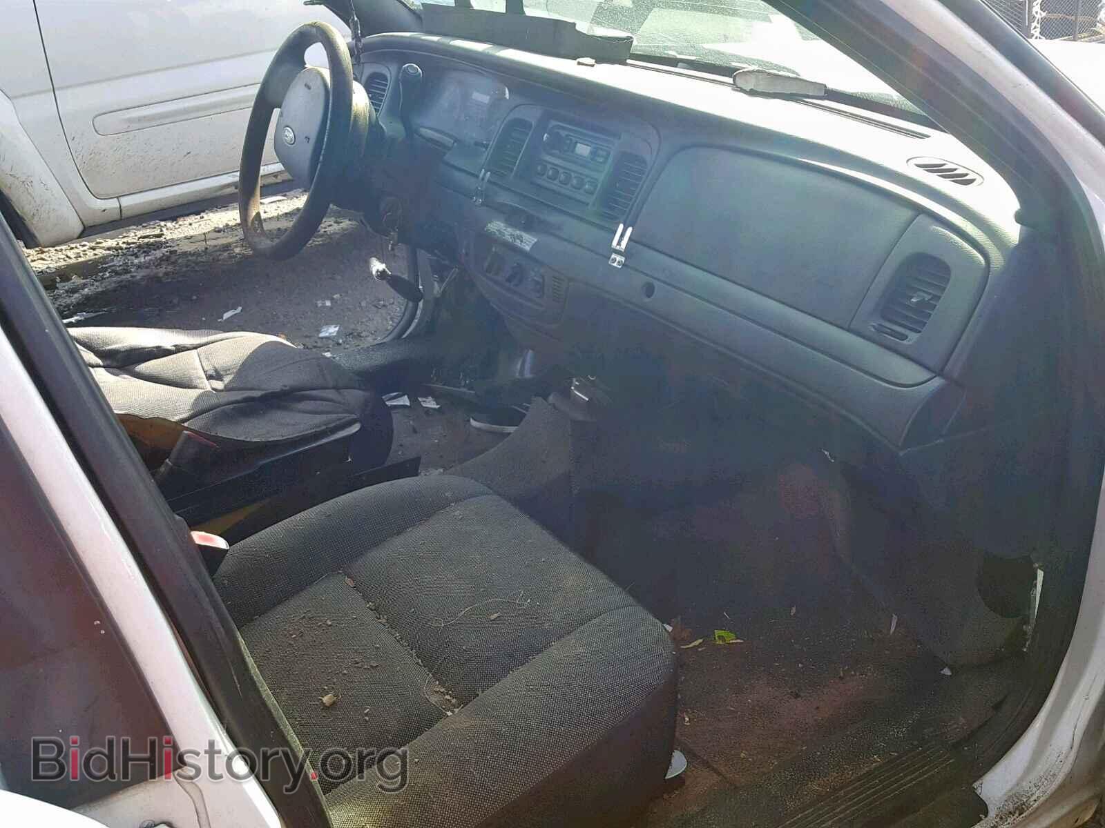 2011 FORD CROWN VIC - VIN: 2FABP7BV3BX104577 - Фото 5