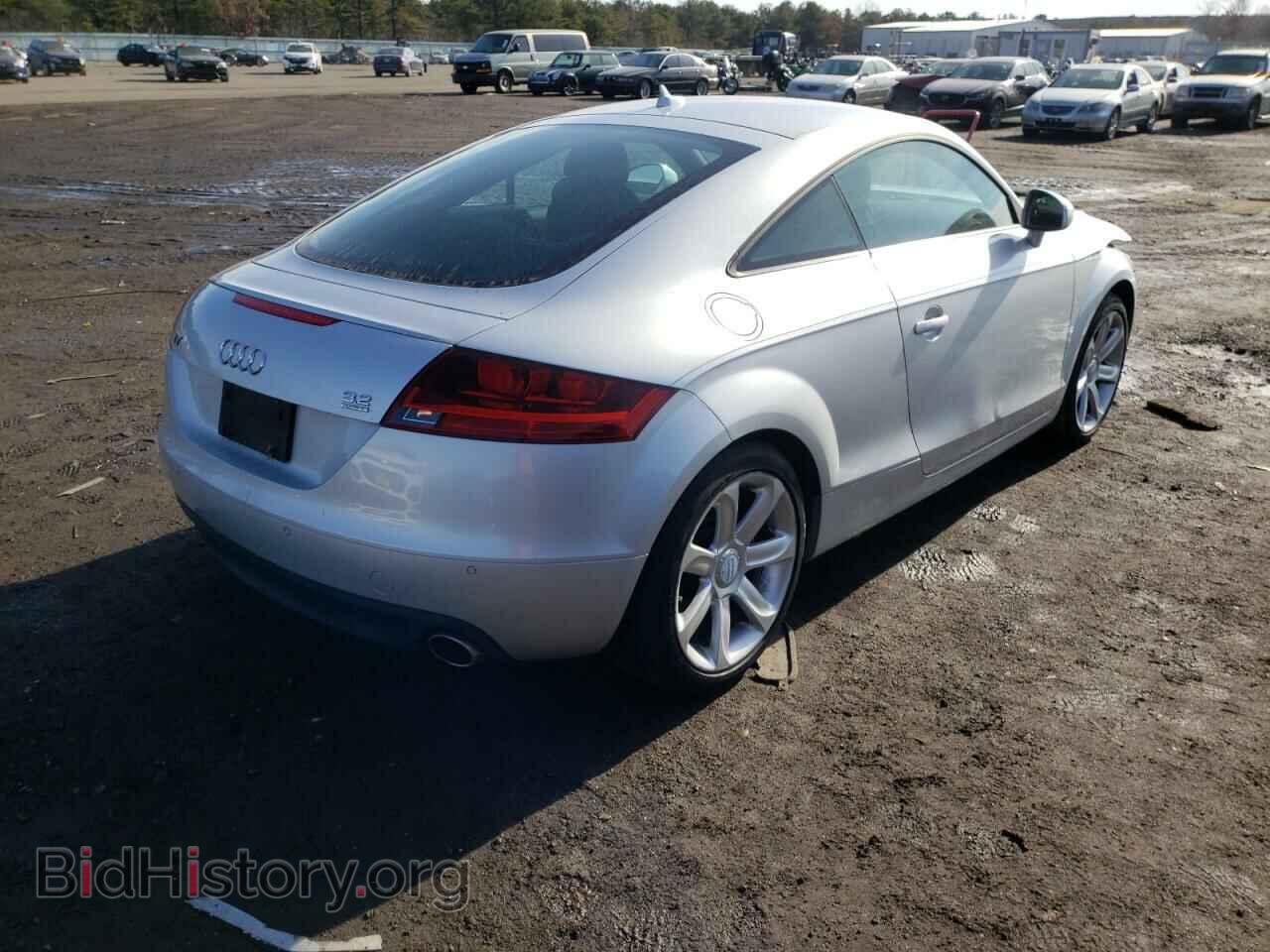 2009 AUDI TT - VIN: TRUDD38J591002196 - Photo 4