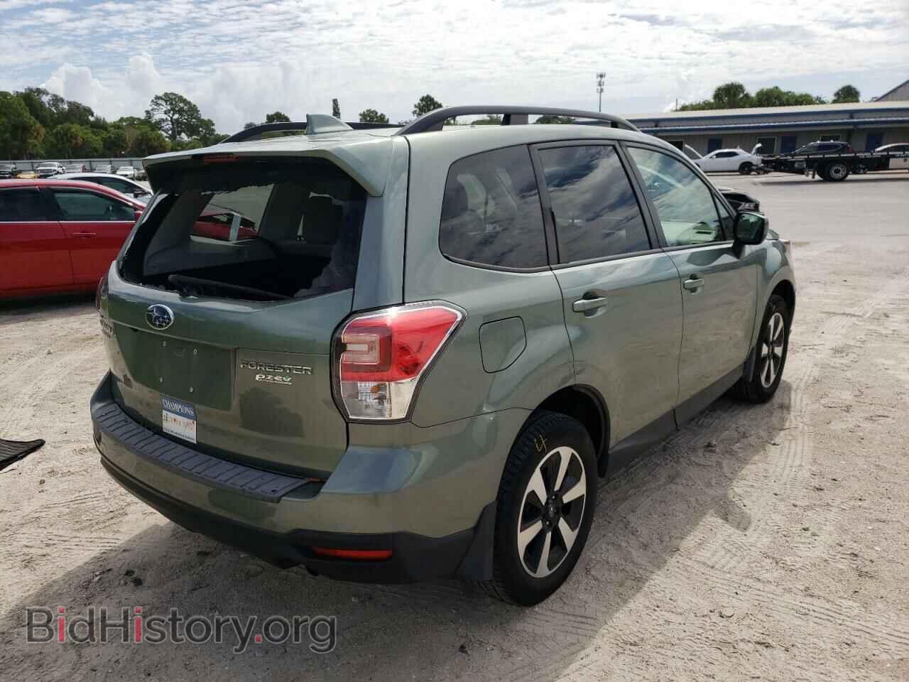2017 SUBARU FORESTER - VIN: JF2SJAEC9HH811437 - Фото 4