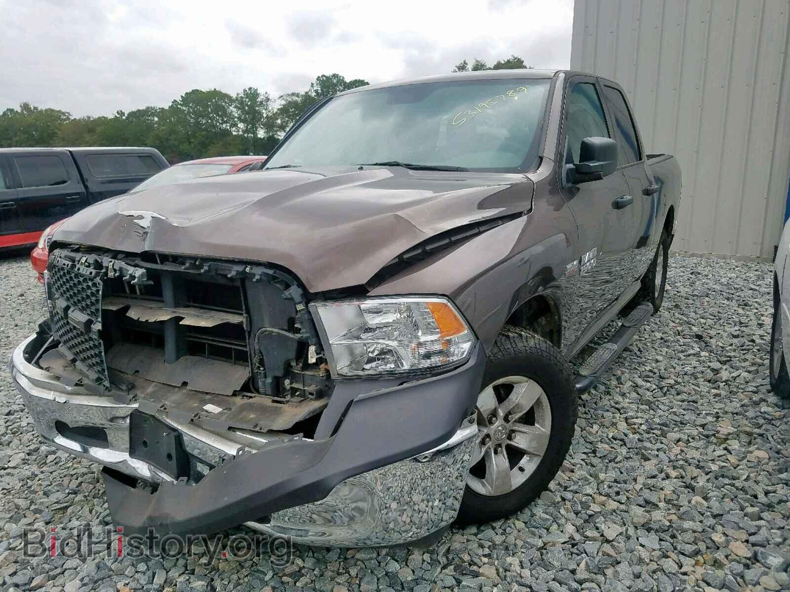 2018 RAM 1500 ST - VIN: 1C6RR6FT7JS201750 - Фото 2