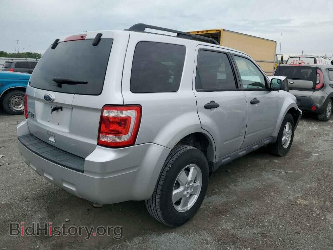 2010 FORD ESCAPE - VIN: 1FMCU0D70AKA35003 - Фото 3