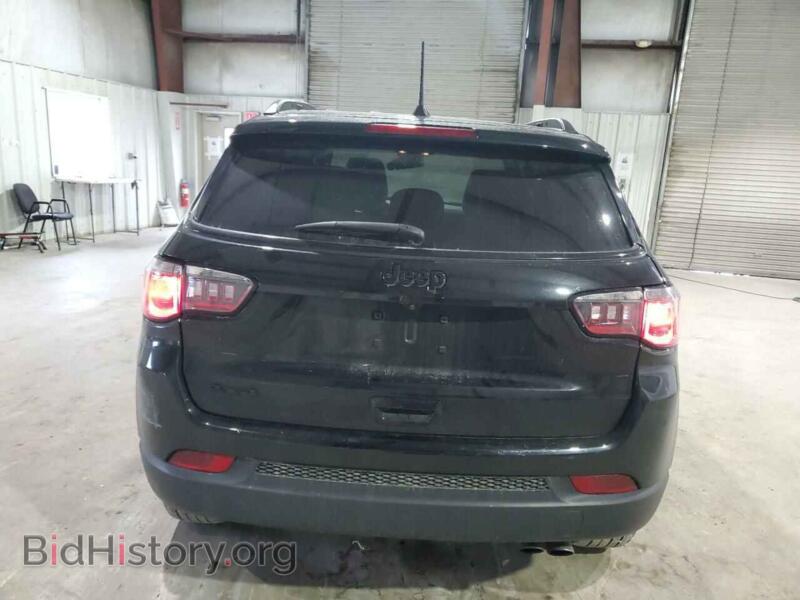 2022 Jeep COMPASS (VIN 3C4NJDBB3NT173689) — photo 6 of 11