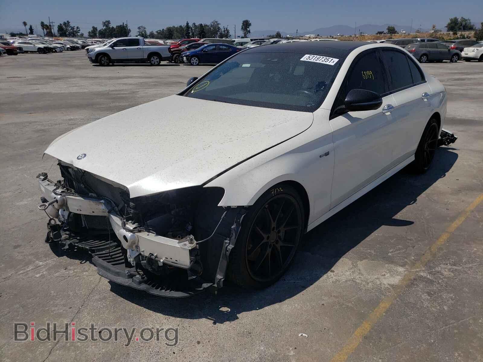2017 MERCEDES-BENZ E-CLASS - VIN: WDDZF6EB6HA221360 - Фото 2