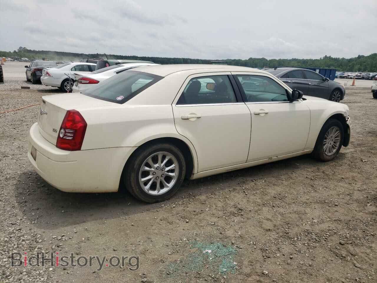 2009 CHRYSLER 300 - VIN: 2C3KA43D39H577954 - Фото 3