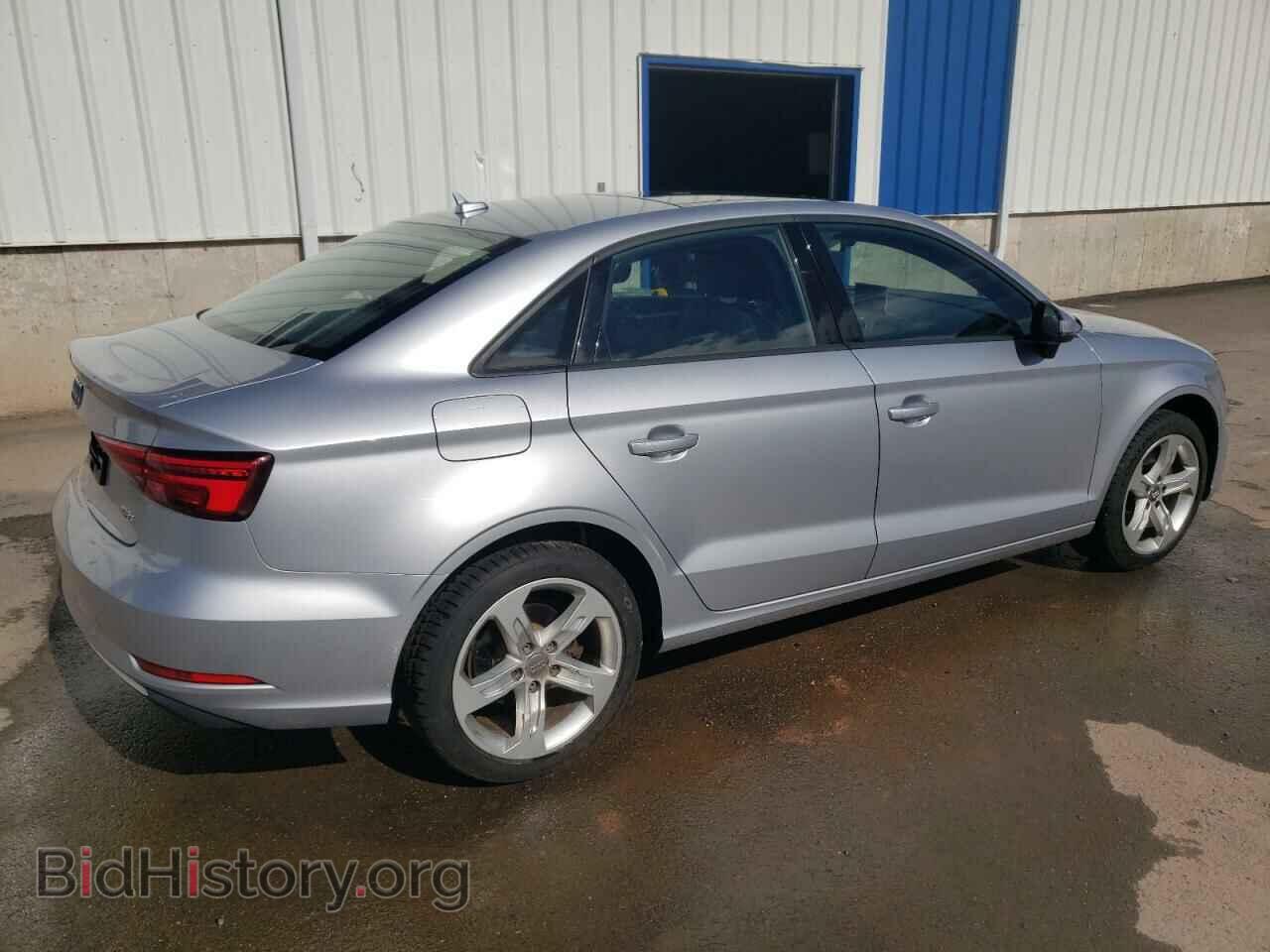 2017 AUDI A3 - VIN: WAUAUGFF2H1041536 - Фото 3